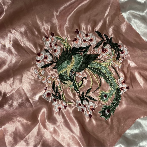 BABY PINK OVERSIZED SILK BOMBER JACKET - Picture 7 of 9